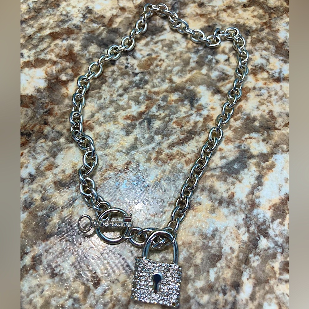 Bling Lock Necklace✨